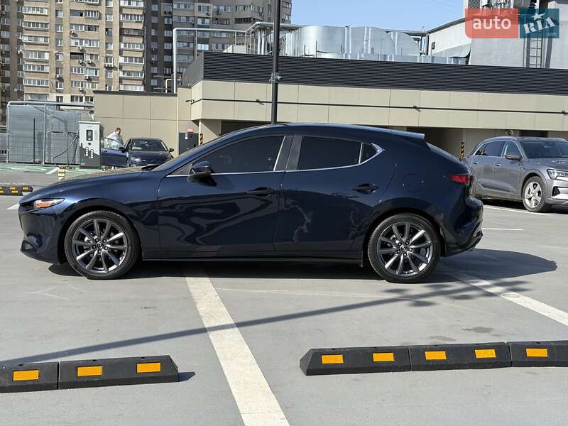 Хэтчбек Mazda 3 2019 в Киеве