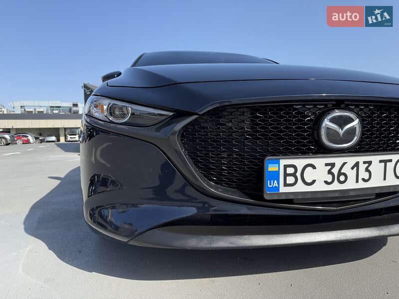 Хэтчбек Mazda 3 2019 в Киеве
