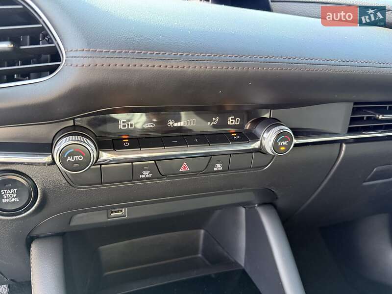 Хэтчбек Mazda 3 2019 в Киеве