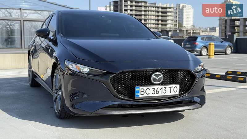 Хэтчбек Mazda 3 2019 в Киеве