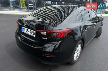Седан Mazda 3 2015 в 