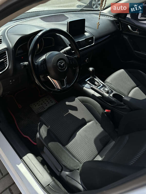 Хэтчбек Mazda 3 2013 в Ивано-Франковске