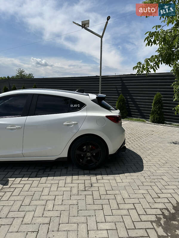 Хэтчбек Mazda 3 2013 в Ивано-Франковске