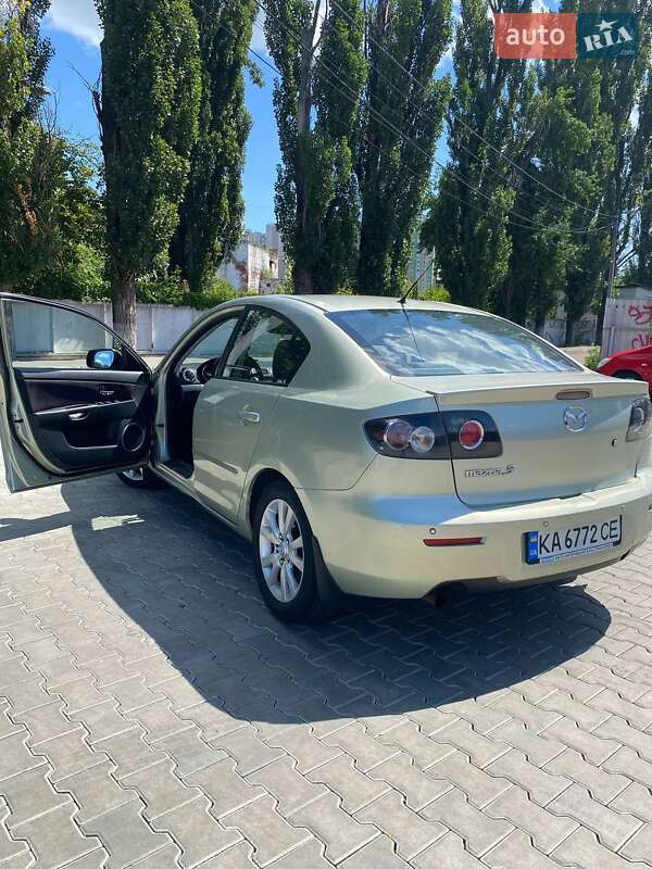Седан Mazda 3 2008 в Киеве