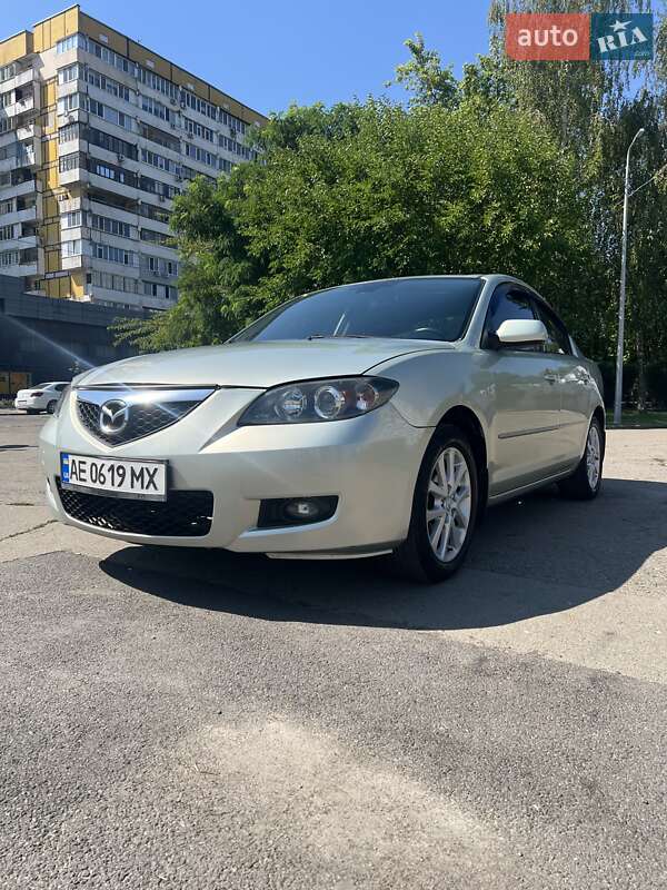Седан Mazda 3 2008 в Дніпрі