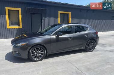 Хэтчбек Mazda 3 2017 в Киеве