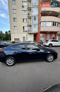 Седан Mazda 3 2016 в 