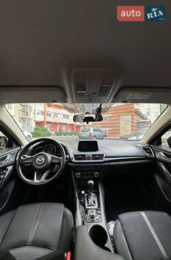 Седан Mazda 3 2016 в 