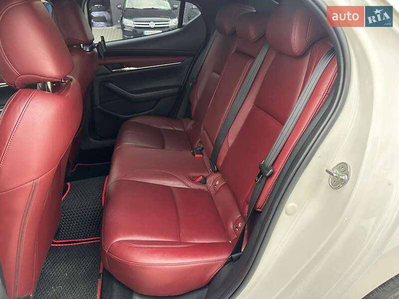Хэтчбек Mazda 3 2019 в Львове