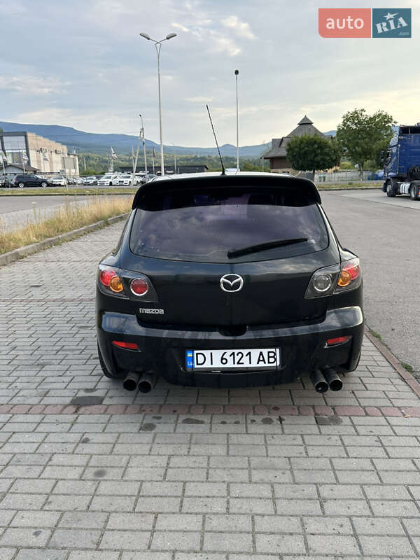 Хетчбек Mazda 3 2004 в Тячеві