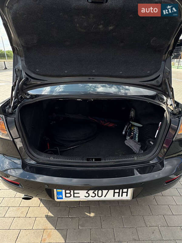 Седан Mazda 3 2006 в Первомайську
