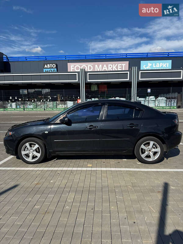 Седан Mazda 3 2006 в Первомайську