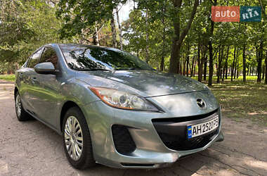 Седан Mazda 3 2012 в 