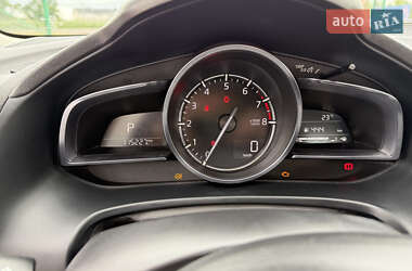 Седан Mazda 3 2017 в 