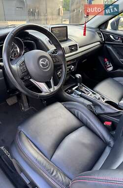 Хэтчбек Mazda 3 2014 в 