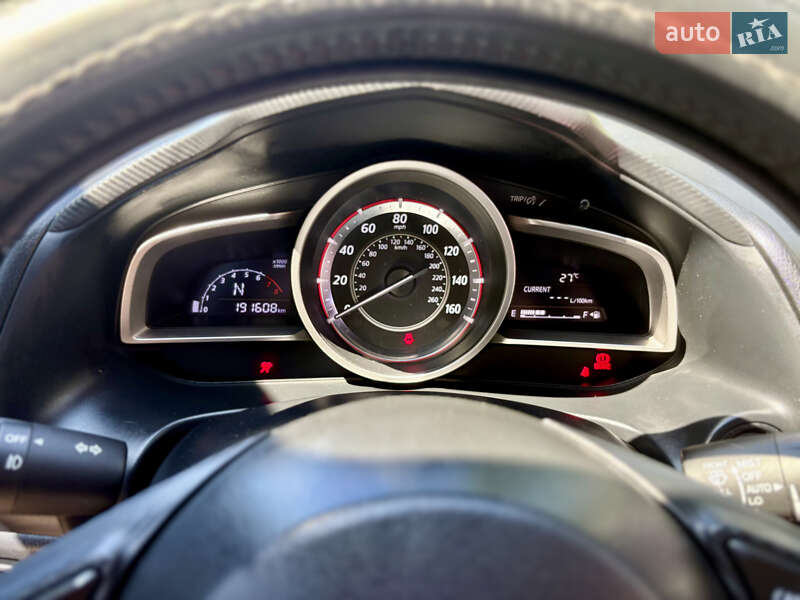 Седан Mazda 3 2015 в Петропавловке