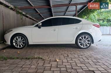 Седан Mazda 3 2016 в Днепре