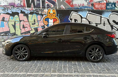 Седан Mazda 3 2018 в 