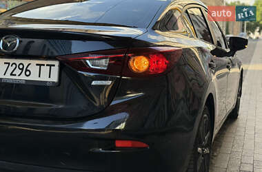 Седан Mazda 3 2018 в 