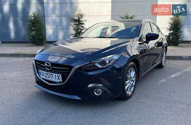 Хэтчбек Mazda 3 2015 в 