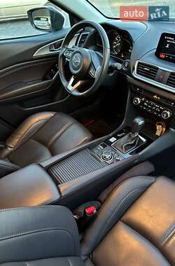 Хэтчбек Mazda 3 2018 в 