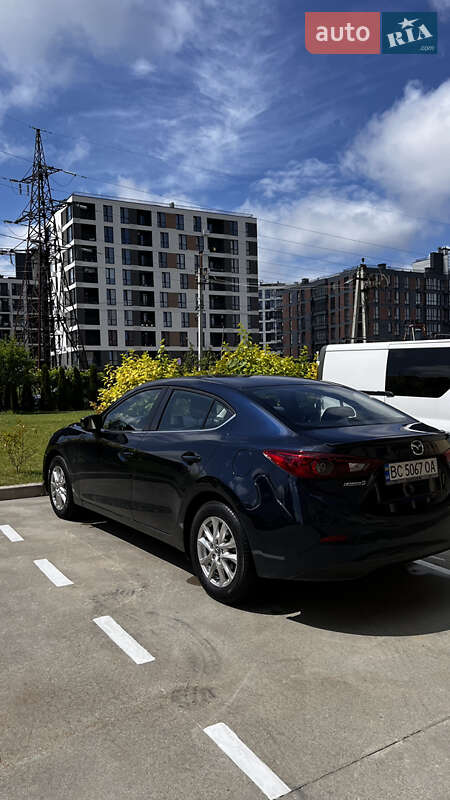 Седан Mazda 3 2013 в Львове