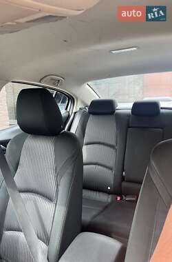 Седан Mazda 3 2015 в 
