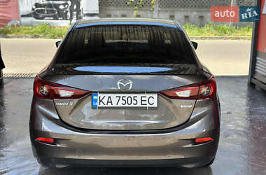 Седан Mazda 3 2013 в 