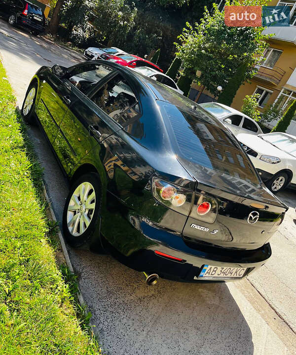 Седан Mazda 3 2008 в Ужгороді