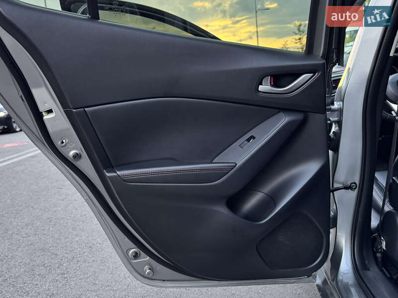 Хэтчбек Mazda 3 2014 в Киеве фото 26 Хэтчбек Mazda 3 2014 в Киеве