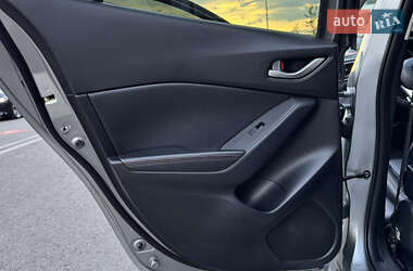 Хэтчбек Mazda 3 2014 в 