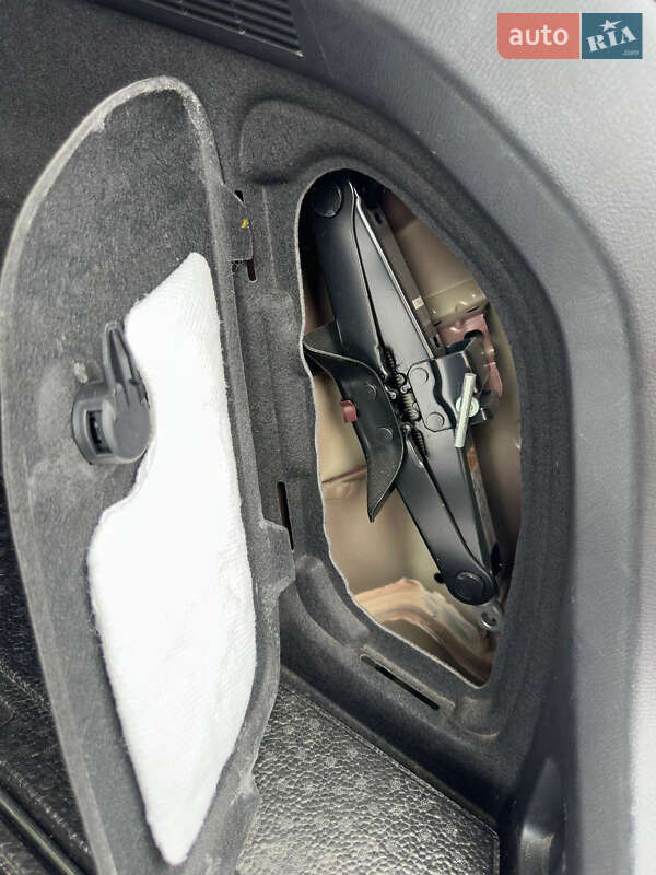 Хэтчбек Mazda 3 2017 в Ровно фото 10 Хэтчбек Mazda 3 2017 в Ровно