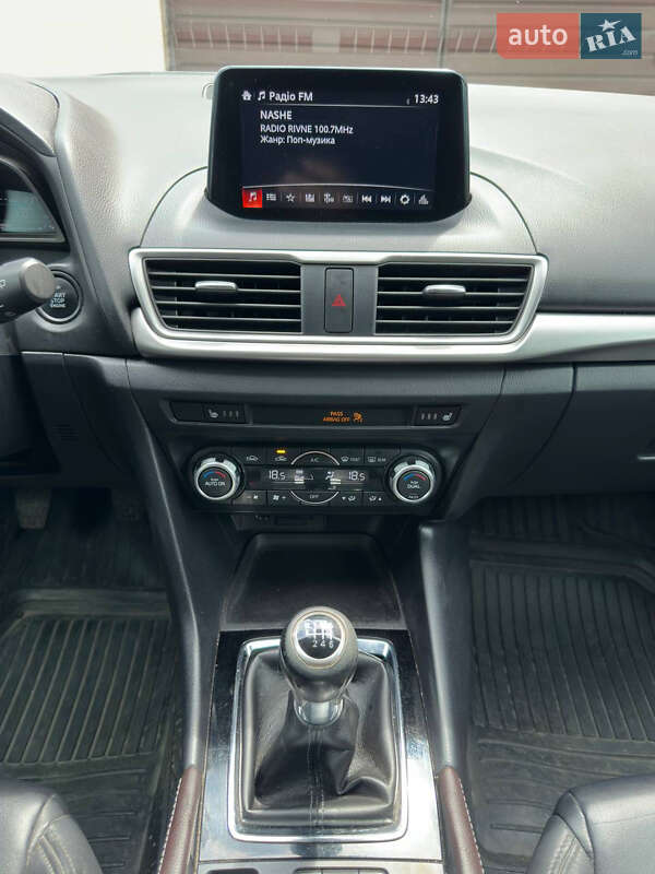 Хэтчбек Mazda 3 2017 в Ровно фото 16 Хэтчбек Mazda 3 2017 в Ровно