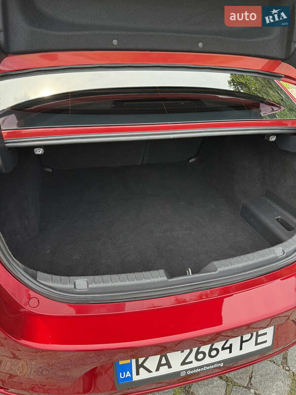 Седан Mazda 3 2020 в Киеве