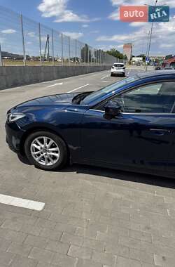 Седан Mazda 3 2014 в 