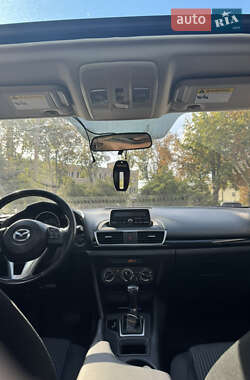 Седан Mazda 3 2013 в 