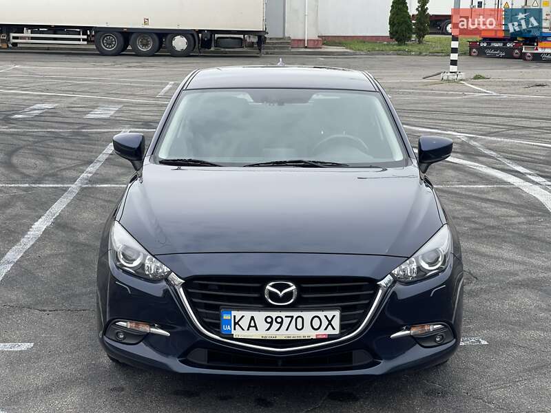 Хэтчбек Mazda 3 2018 в Киеве