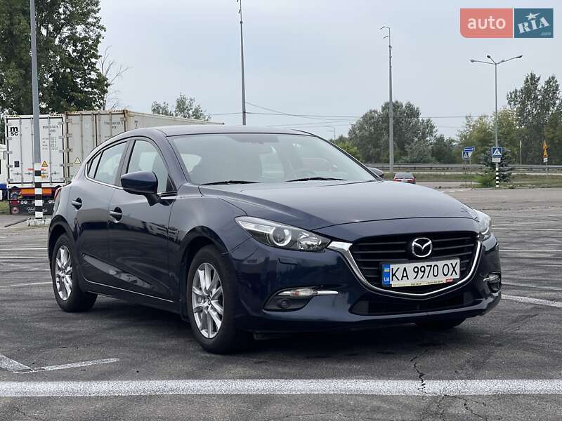 Хэтчбек Mazda 3 2018 в Киеве