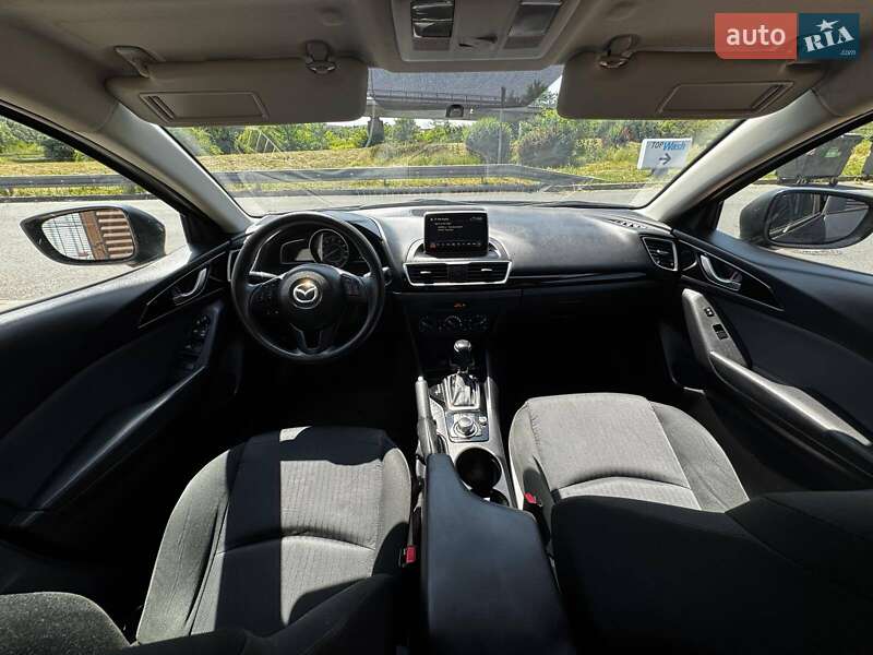 Хетчбек Mazda 3 2015 в Тячеві