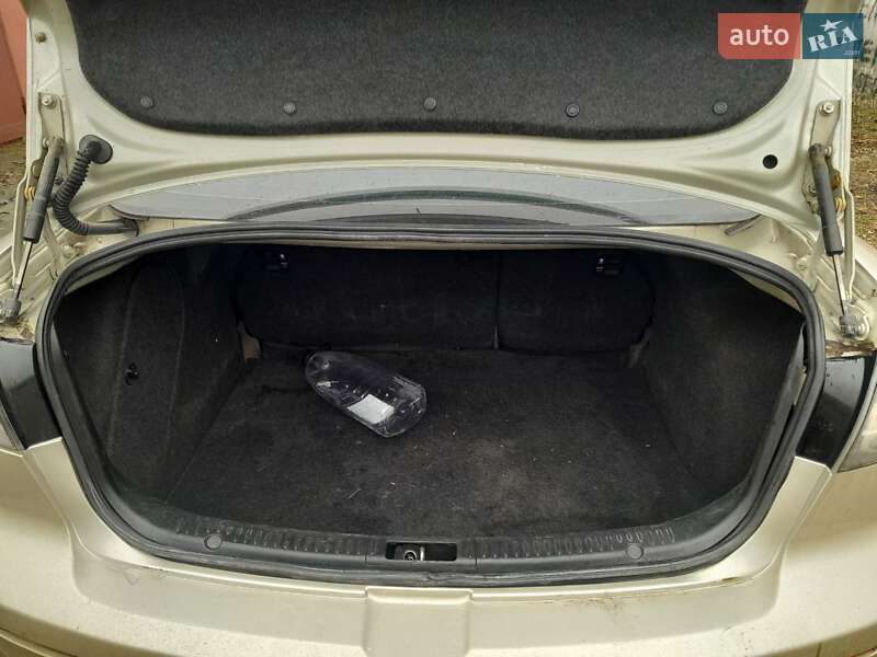 Седан Mazda 3 2007 в Полтаве