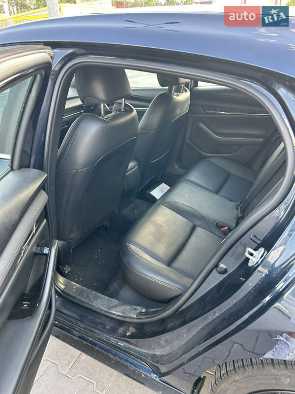 Хэтчбек Mazda 3 2019 в Львове