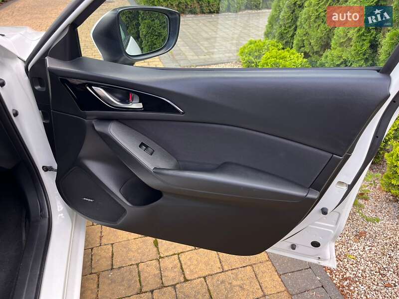 Хэтчбек Mazda 3 2015 в Львове фото 11 Хэтчбек Mazda 3 2015 в Львове