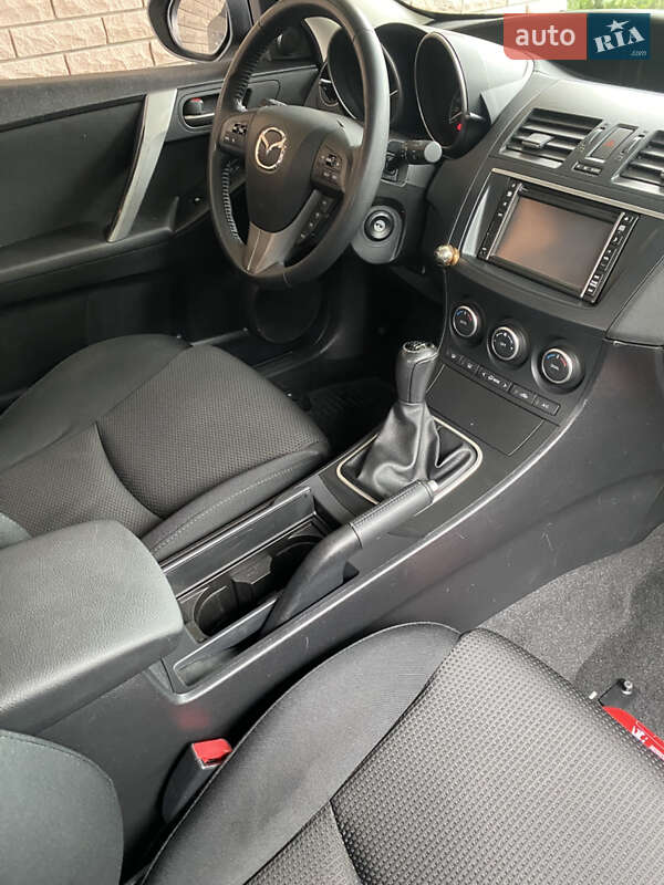 Хэтчбек Mazda 3 2012 в Виннице
