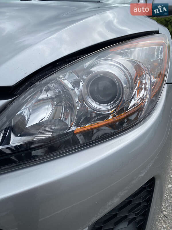 Хэтчбек Mazda 3 2012 в Виннице