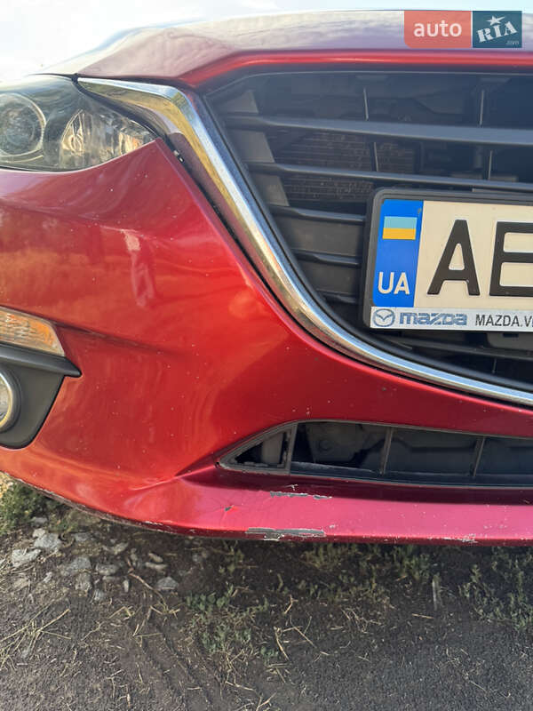 Седан Mazda 3 2014 в Днепре