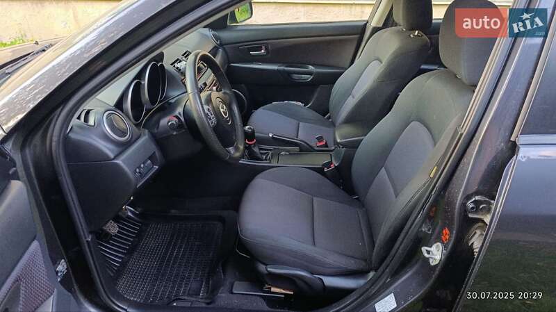 Хэтчбек Mazda 3 2007 в Стрые
