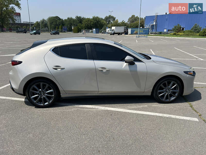 Хэтчбек Mazda 3 2024 в Днепре