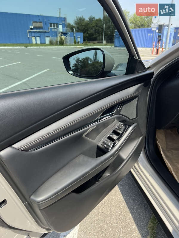 Хэтчбек Mazda 3 2024 в Днепре