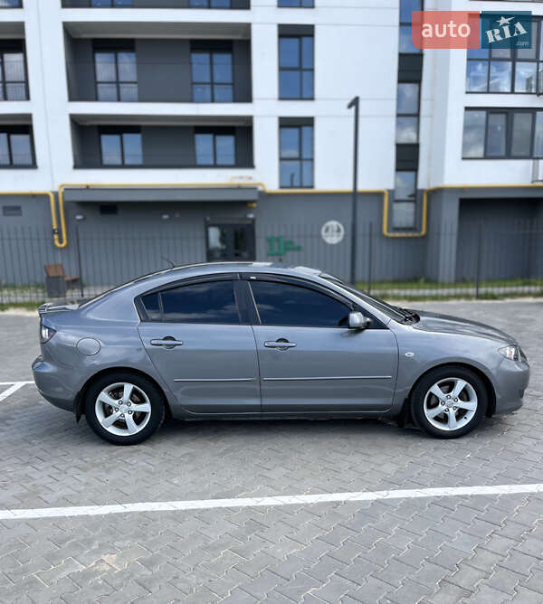 Седан Mazda 3 2005 в Черкассах