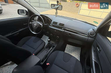Хэтчбек Mazda 3 2004 в 
